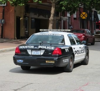 Houston Brothers Trade Gunfire on Parkridge Court, One Dead, One Critical