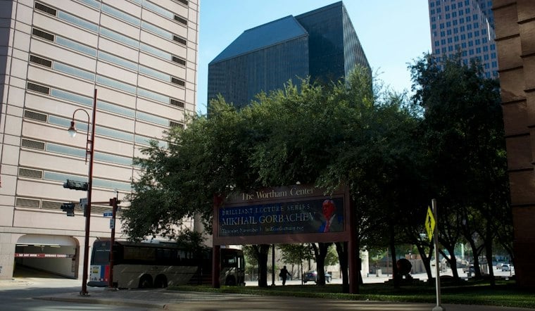 Houston Grand Opera Opens Season With Susannah, Honoring Carlisle Floyd at 100