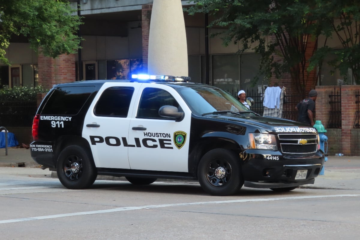 Houston Officer Charged in Case Involving Father's Injury