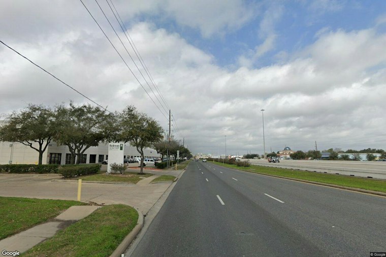 Houston Police Hunt Three Suspects in Violent Sam Houston Parkway Carjacking