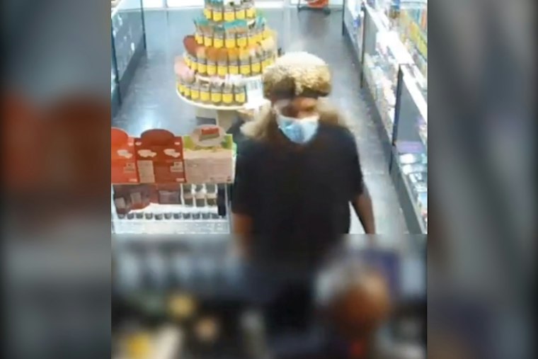 Houston Police Seek Suspect in S. Highway 6 Robbery