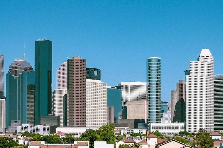 Houston Sheds 7,300 Jobs in September, a Toll Not Seen in Decades for the Month