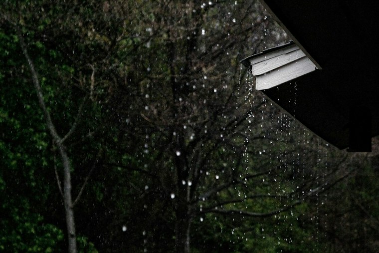 Howling Winds, Coastal Floods Batter Miami-Dade To Start the Week