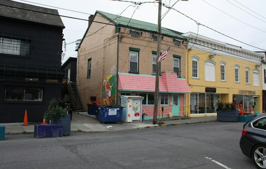 Hudson's Lil' Deb's Oasis Closes After 10 Years, $100K in Debt