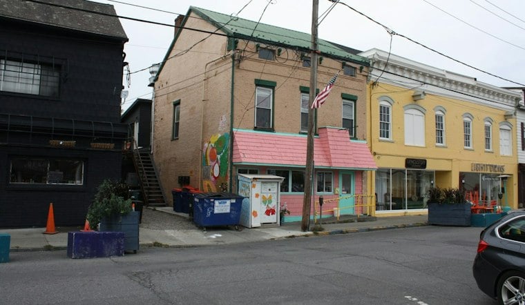 Hudson's Lil' Deb's Oasis Closes After 10 Years, $100K in Debt