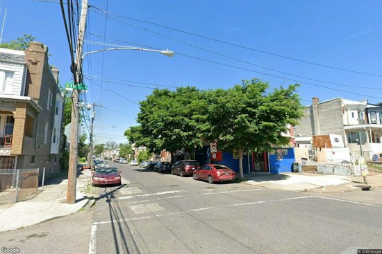 Hunting Park Woman Helps Strangers Jump a Dead Battery, Gets Robbed at Gunpoint