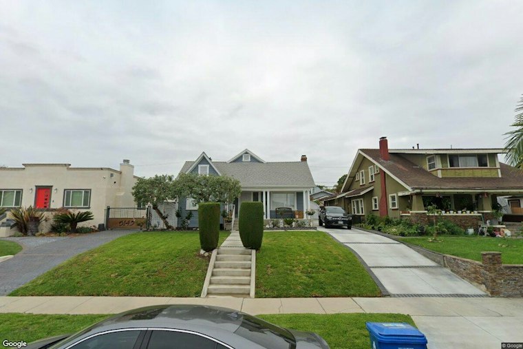 Hyde Park Structure Fire Injures Firefighter at Victoria Avenue Home