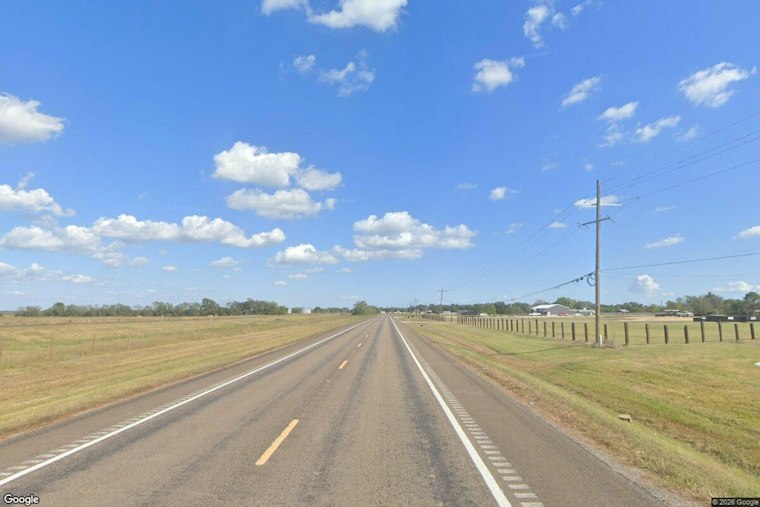 I-10 Crash Near Beaumont Kills Honduran Woman After Semi Hits Disabled Box Truck