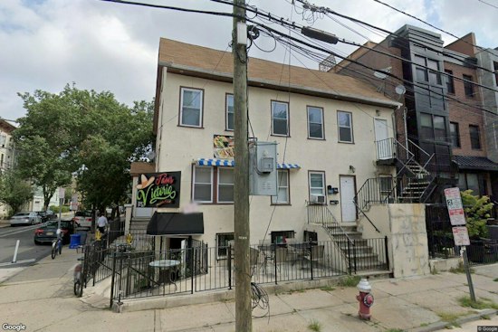 ICE Agents Pull Man From Car Outside Downtown Jersey City Taco Spot