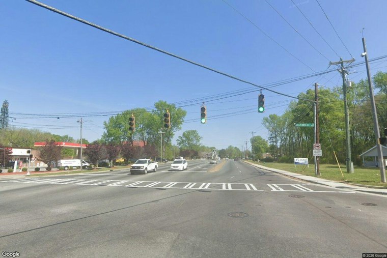 ICE Points Gun at U.S. Citizen in East Charlotte, Sends His Brother to Georgia