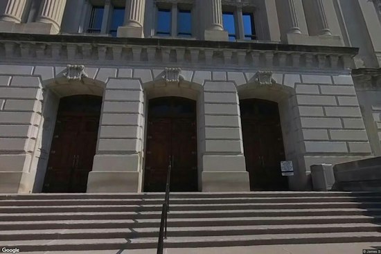 Indiana Supreme Court Weighs Whether Golf Course Must Stop Balls Hitting Neighbor's Yard