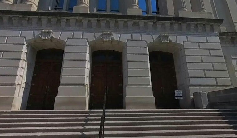 Indiana Supreme Court Weighs Whether Golf Course Must Stop Balls Hitting Neighbor's Yard