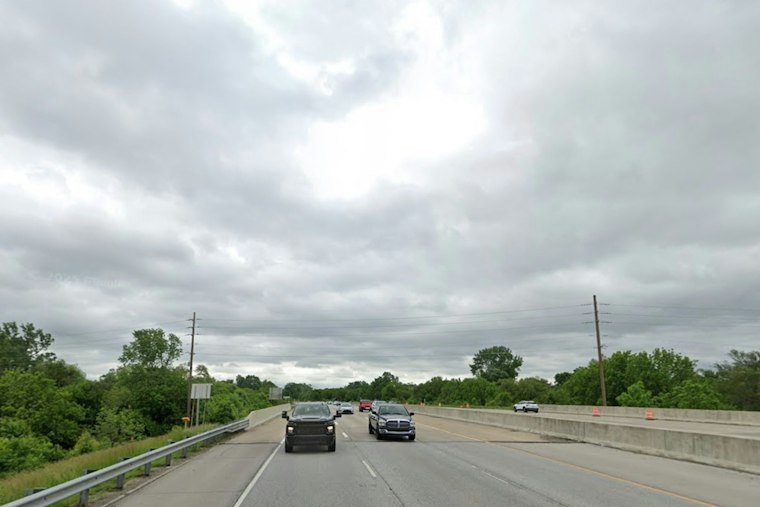 Indianapolis Forecast: Gusty Showers, Weekend Frost Risk and a Warm-Up Ahead