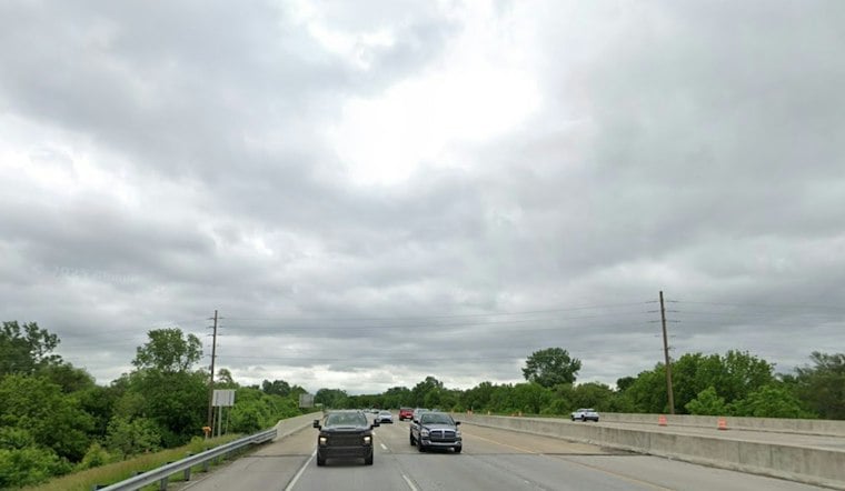Indianapolis Forecast: Gusty Showers, Weekend Frost Risk and a Warm-Up Ahead