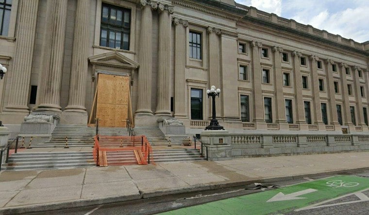 Indianapolis Repeat Offender Gets 19.5 Years for Child Abuse Images Sent on Kik