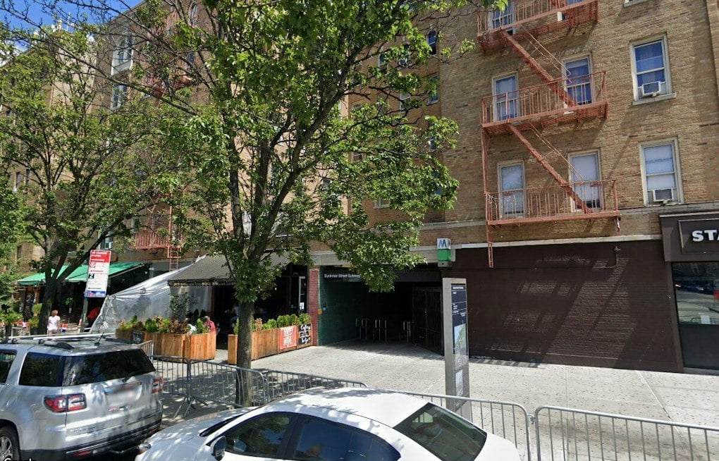 Inwood Merchants Push to Undo Dyckman Street's Car-Free Plaza They Once Backed