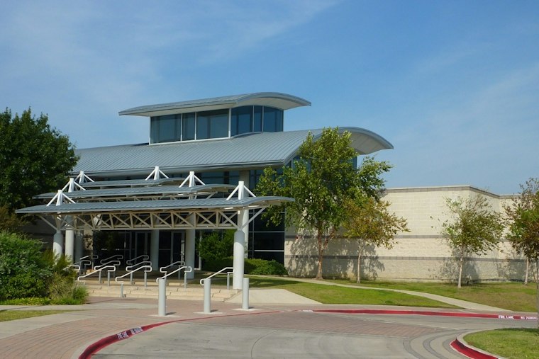Irving ISD Teacher Pay Overhaul Leaves Hundreds Earning Less, Union Says