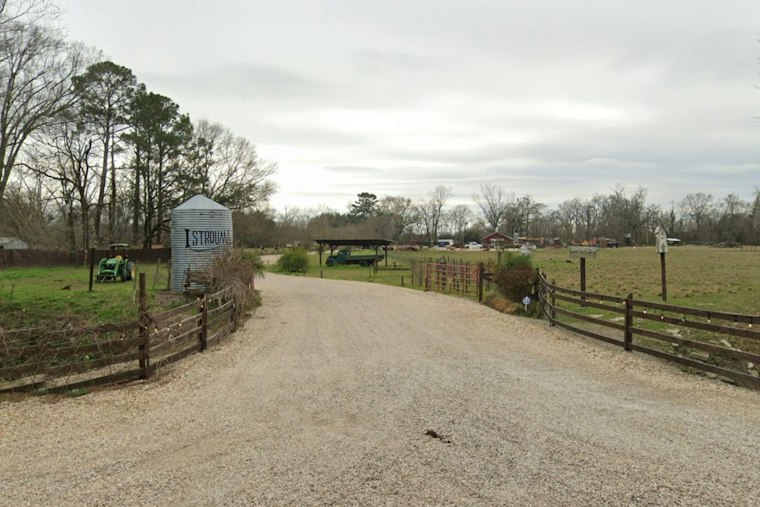 Istrouma at Sugar Farms Auction Offers Red Barn Parcel for $475,000