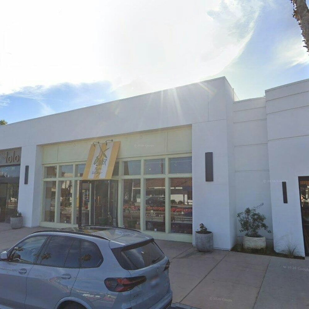 J's Deli Returns to Palm Desert's El Paseo, Bagel Chips and All