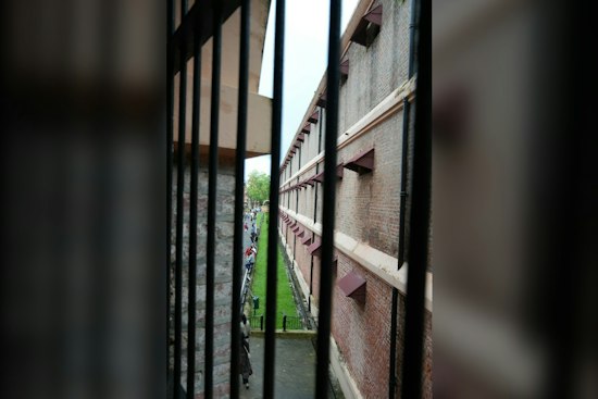 Jackson County Jail Officer Accused of Picking Up LSD-Soaked Papers for Inmate, Faces 15 Years