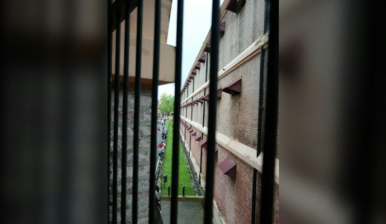 Jackson County Jail Officer Accused of Picking Up LSD-Soaked Papers for Inmate, Faces 15 Years