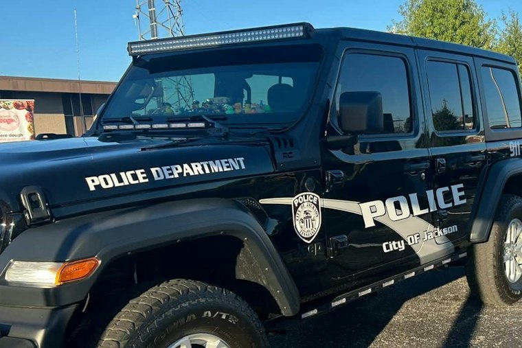 Jackson Police Find Three Guns in Car With Five Juveniles Overnight
