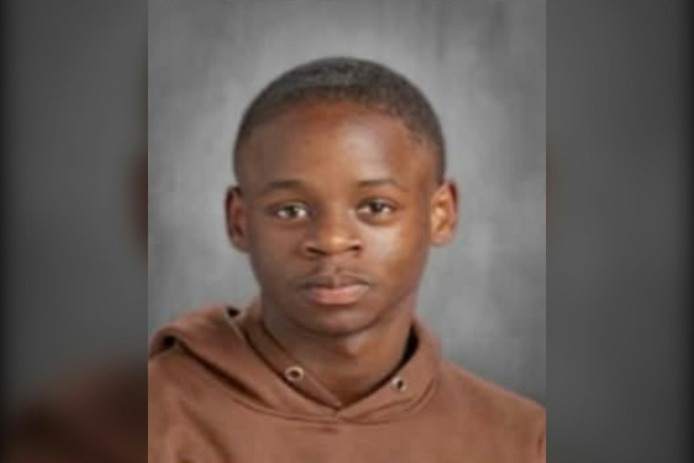 Jacksonville Police Seek Help Finding 15-Year-Old Eshawn Woods