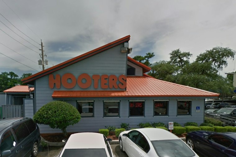 Jacksonville's Last Hooters Shuts Down on San Jose Boulevard, Ending a 40-Year Run