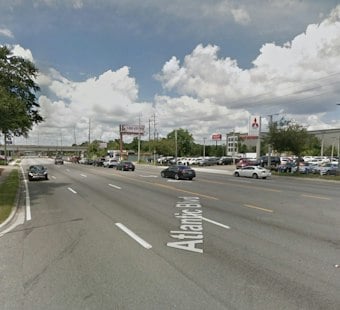 Jacksonville Woman Shot Amid Crowd on Atlantic Boulevard