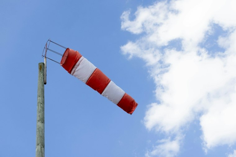 Jax Lashed by Fierce Winds as Coastal Floods, Rough Surf Threaten Through Weekend