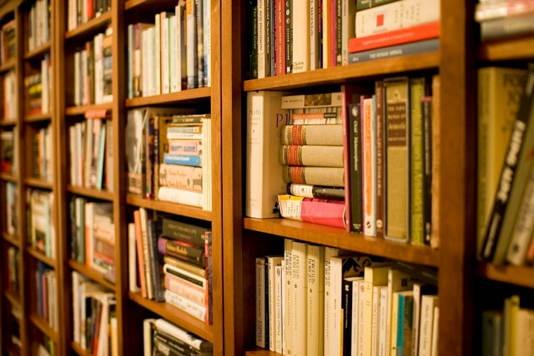 Jefferson County Pulls 32 Library Books Under New Tennessee Law