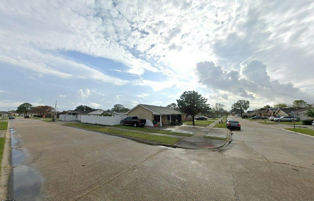 Jefferson Parish Officer, Suspect Shot in West Bank Gunfire Exchange