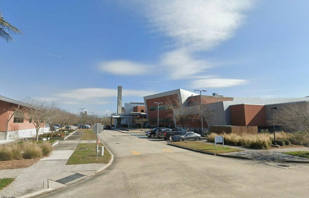Jefferson Parish Students Grill School Board Hopefuls Over No-Show Buses, Rookie Teachers