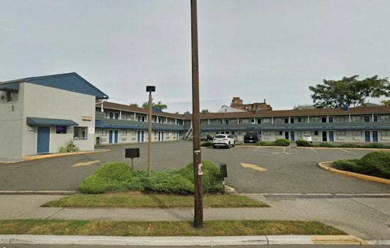 Jersey City Woman Who Escaped Serial Killer With Handcuffs Dangling From Her Wrist Dies at 44
