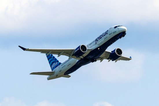 JetBlue's Entire Schedule Vanishes for Two Days, Stranding Travelers Mid-Trip