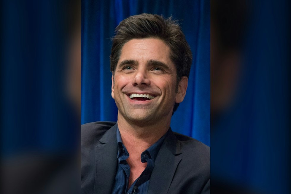 John Stamos Accepts Bob Saget Legacy Award at $1 Million Charity Night