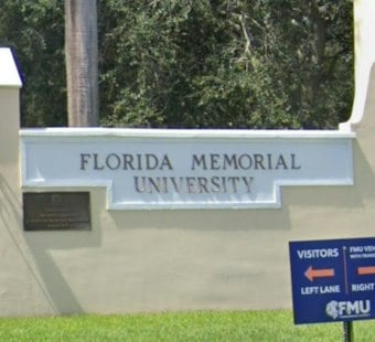 Jolly, Nixon Court Black Voters in Miami Gardens as Florida Races Tighten