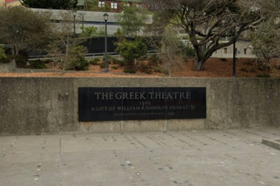 Jungle Brings Sold-Out Grooves to Berkeley's Greek Theatre This Week
