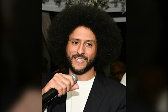 Kaepernick Confronts Jerry Jones Again, 10 Years After Taking a Knee