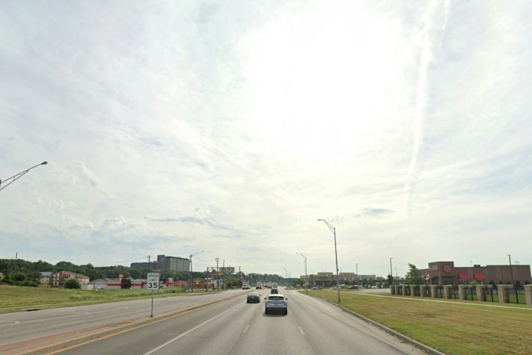 Kansas City Near 80 Before Rain Chances Build Into Halloween Weekend