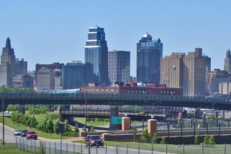 Kansas City Sizzles: Sunny 70s Kick Off Toasty Weekend Warm-Up