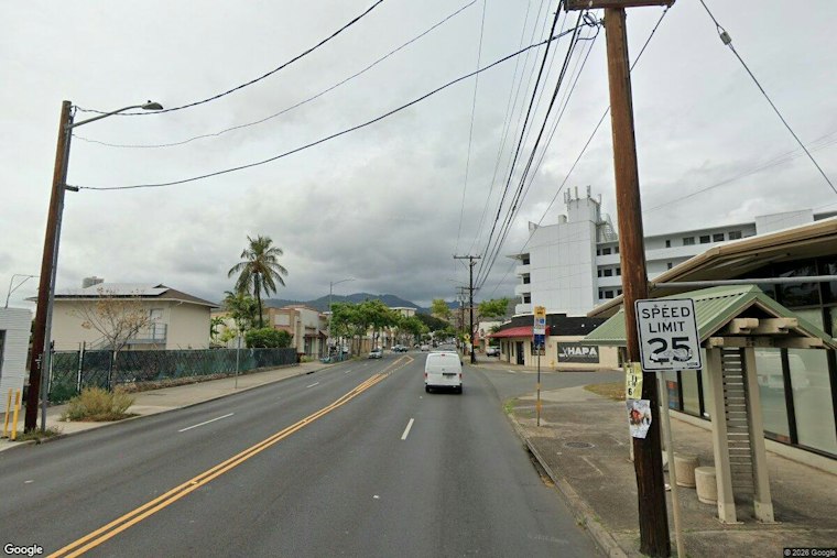 Kapahulu Stabbing Leaves 63-Year-Old Man in Serious Condition, 52-Year-Old Arrested