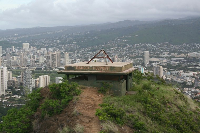 Kapiʻolani CC Toasts 80 Years With Ruby Jubilee at Diamond Head