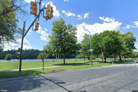 Kelly Drive Crash Hurts Two Near Fountain Green Drive, Closes Lanes Again