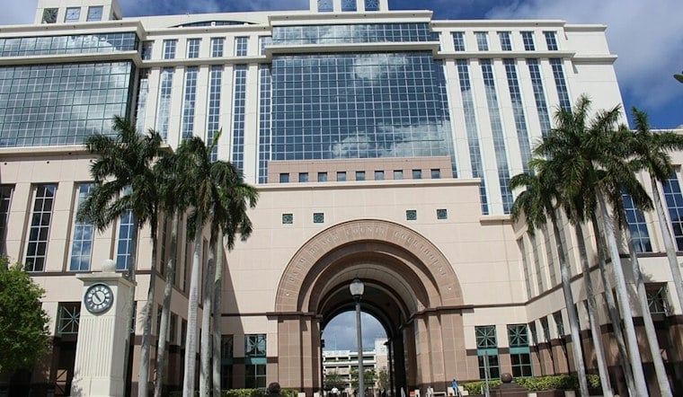 Kentucky Woman Sues Trump Over Alleged 1997 Rape at Florida Hotel With Epstein