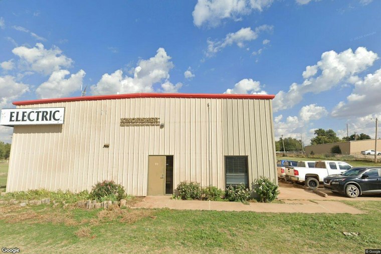 Kingfisher Power Plant Explosion Injures Two Workers During Generator Checkup