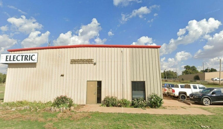 Kingfisher Power Plant Explosion Injures Two Workers During Generator Checkup