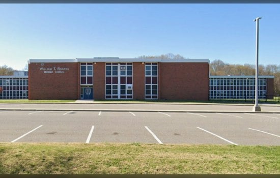 Kings Park Middle School Pulls Kids Off Grass Fields After Tick Bites Spike