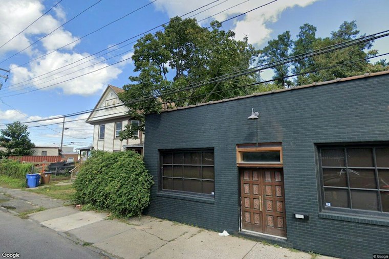 Kingston's Lone Wolf Cocktail Bar Closes Nov. 15 After Three Acclaimed Years