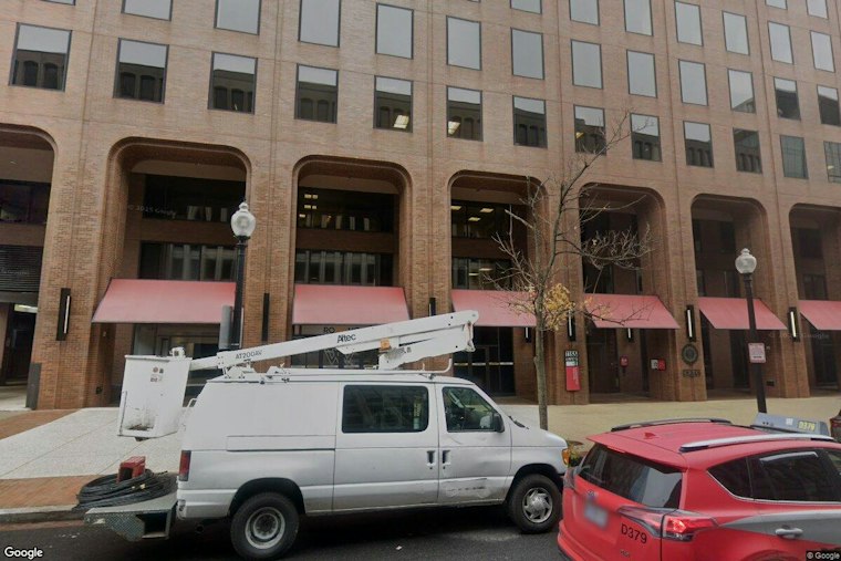 Kinzinger's $823 Kalshi Win on Pardon Bets Draws CFTC Probe